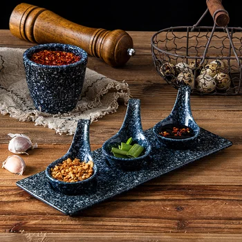 יפנית קרמיקה יצירתי נטו אדום שולחן צלחת קטנה עם מגש קוויאר פירות יבשים צלחת חטיפים תיבול צלחת שמן מנפק